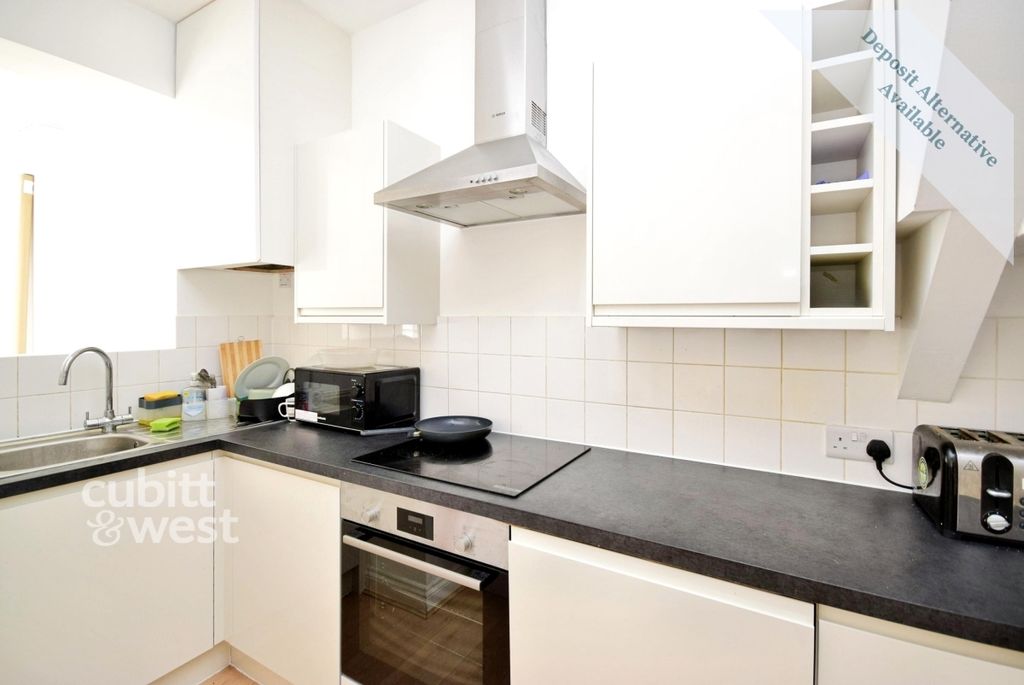 Property photo 3 of 13 Kitchen