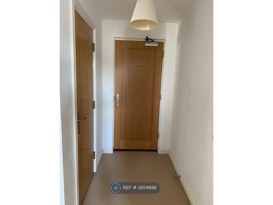 Property photo 2 of 11 Entrance