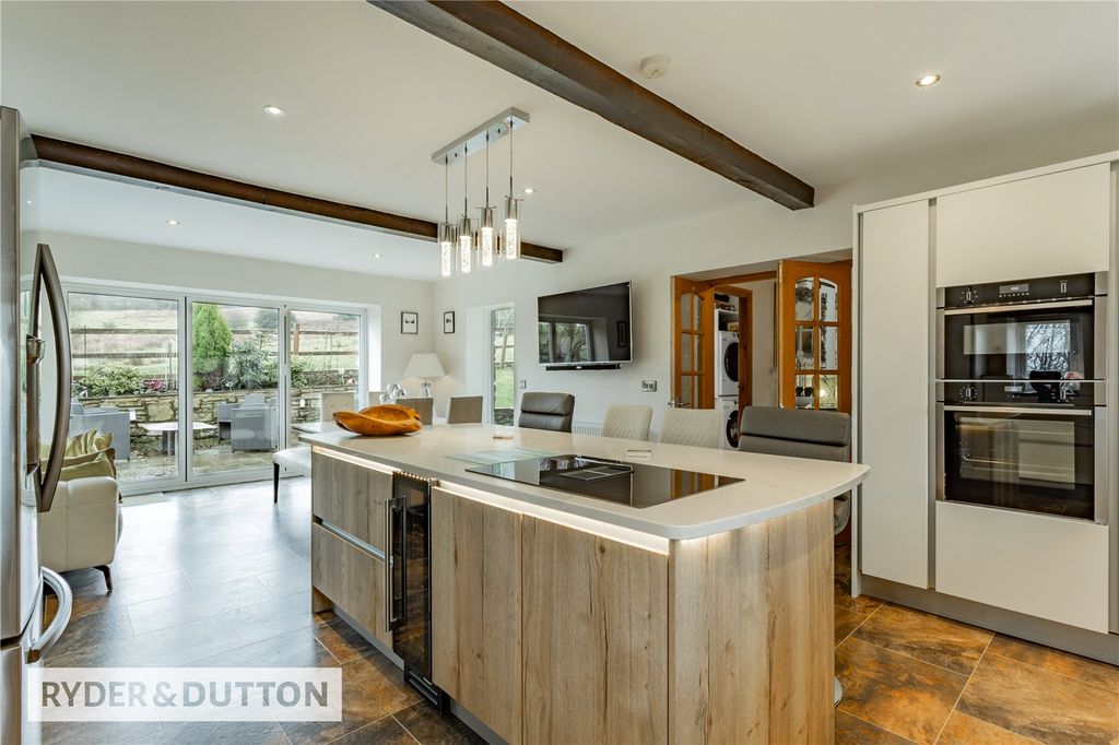 Property photo 3 of 41 Kitchen/Diner