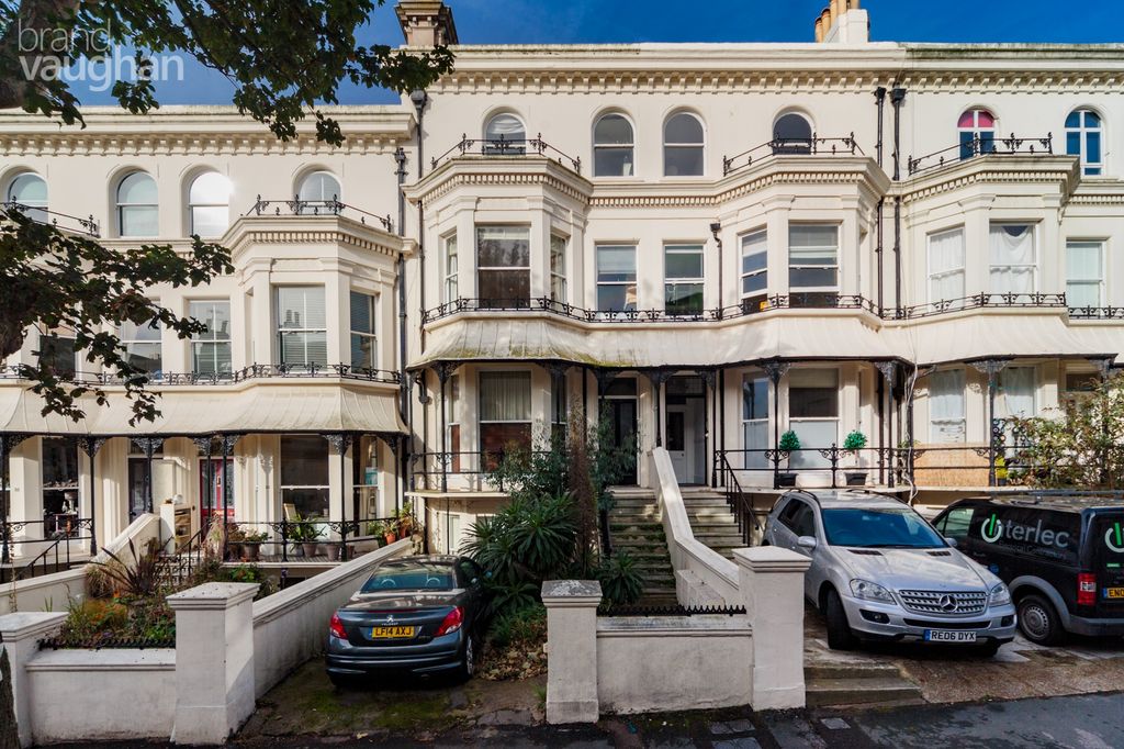 Property photo 1 of 10 External