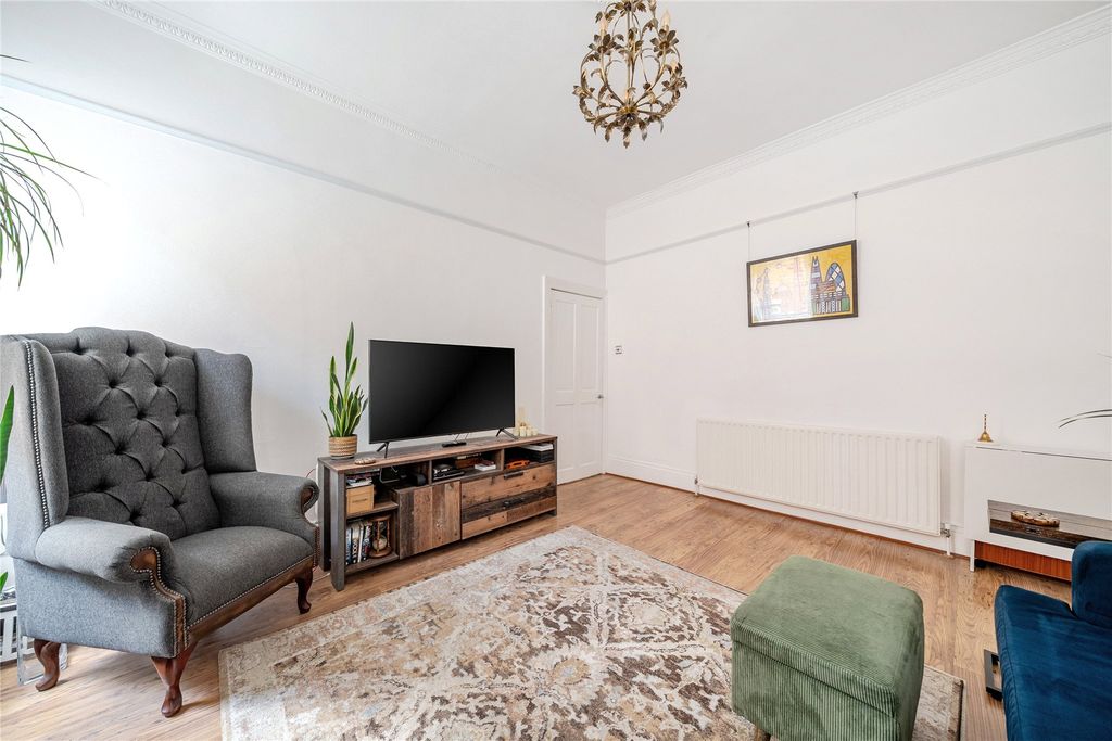 Property photo 2 of 11 Picture No. 06