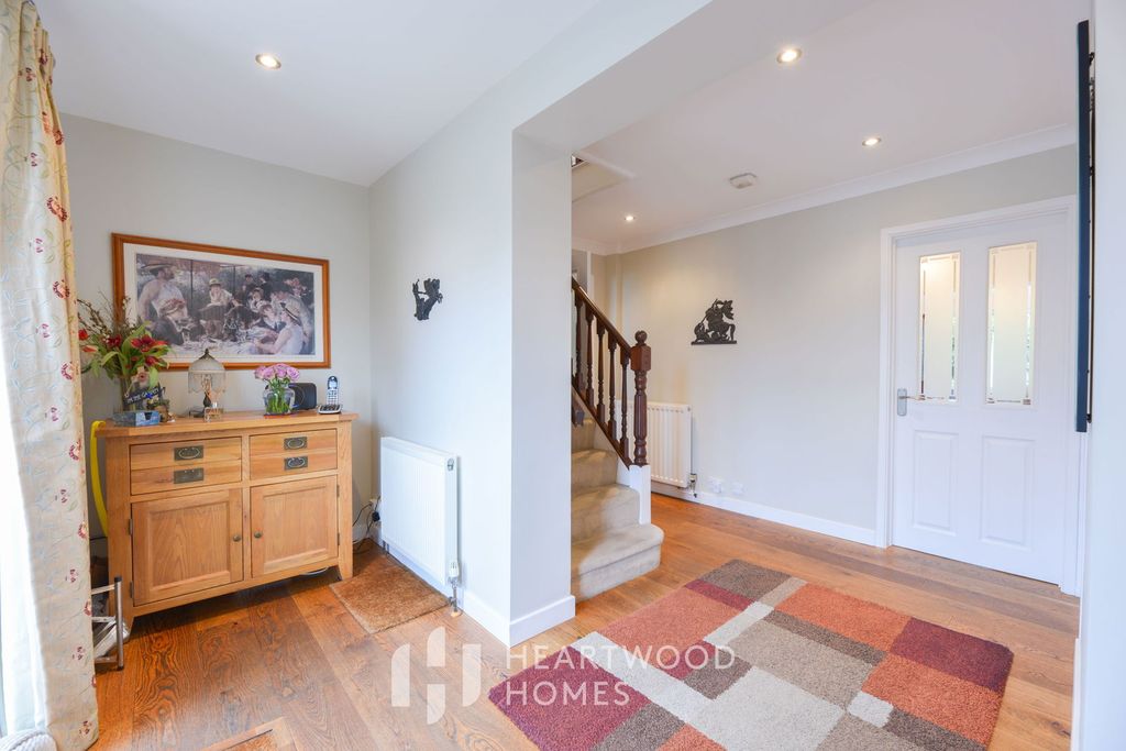 Property photo 3 of 26