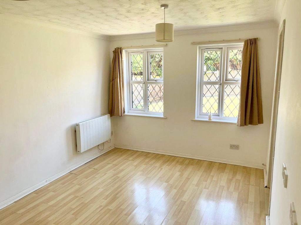 Property photo 3 of 5