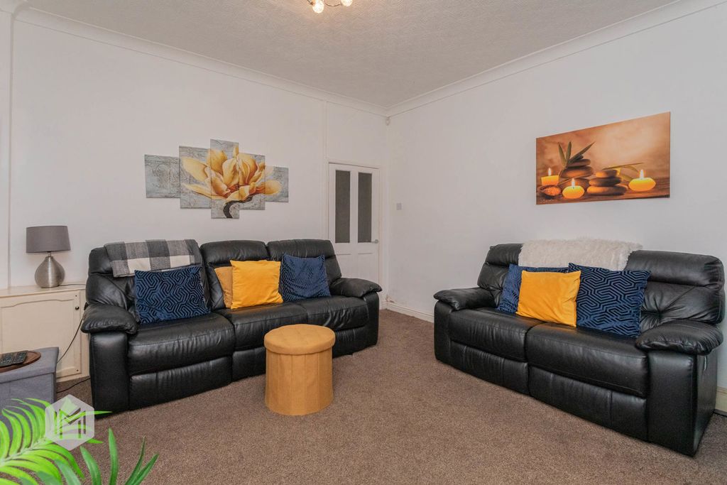 Property photo 3 of 22 Photograph