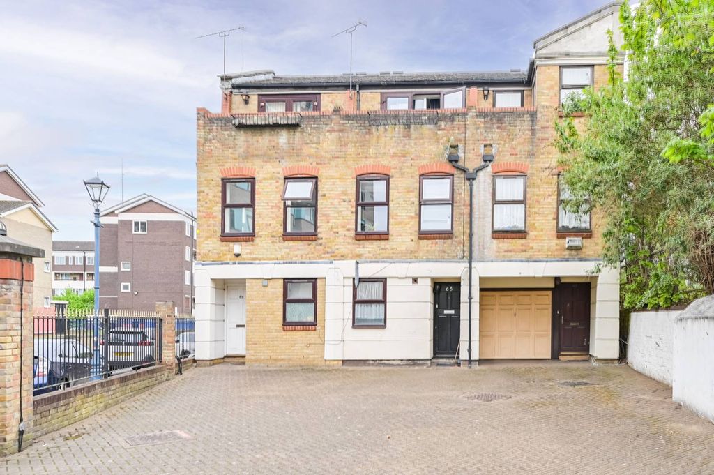 Property photo 2 of 6