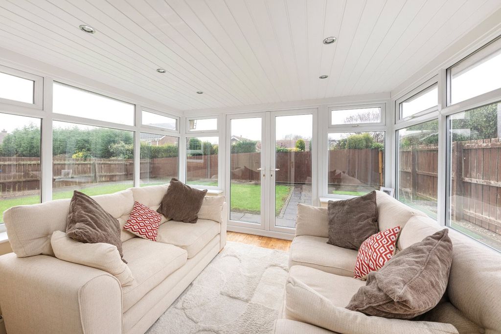 Property photo 3 of 15 Picture No. 02