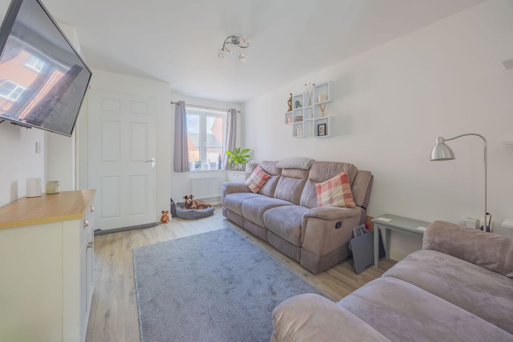 Property photo 2 of 18 Ewemovetaunton  Channon Road (13)