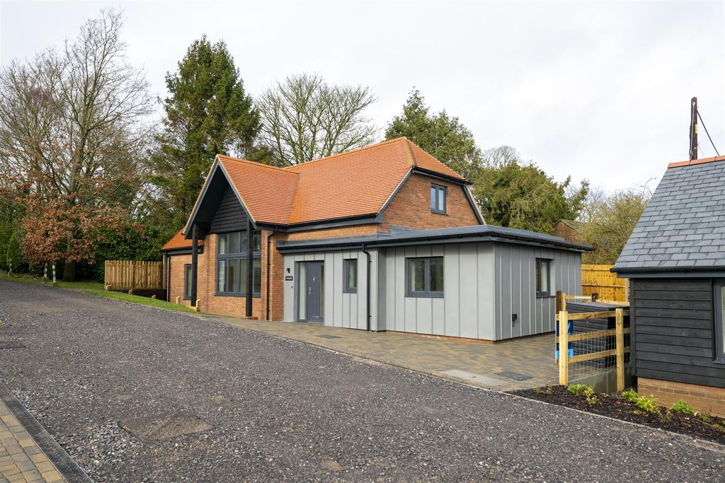 Property photo 3 of 15 Hayloft_200226-2.Jpg