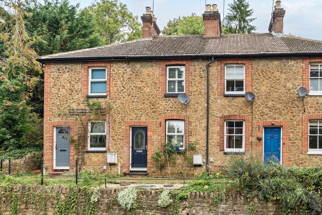 Property photo 1 of 17 1345281-17-68B97A...