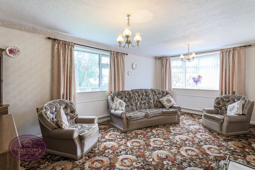 Property photo 2 of 26