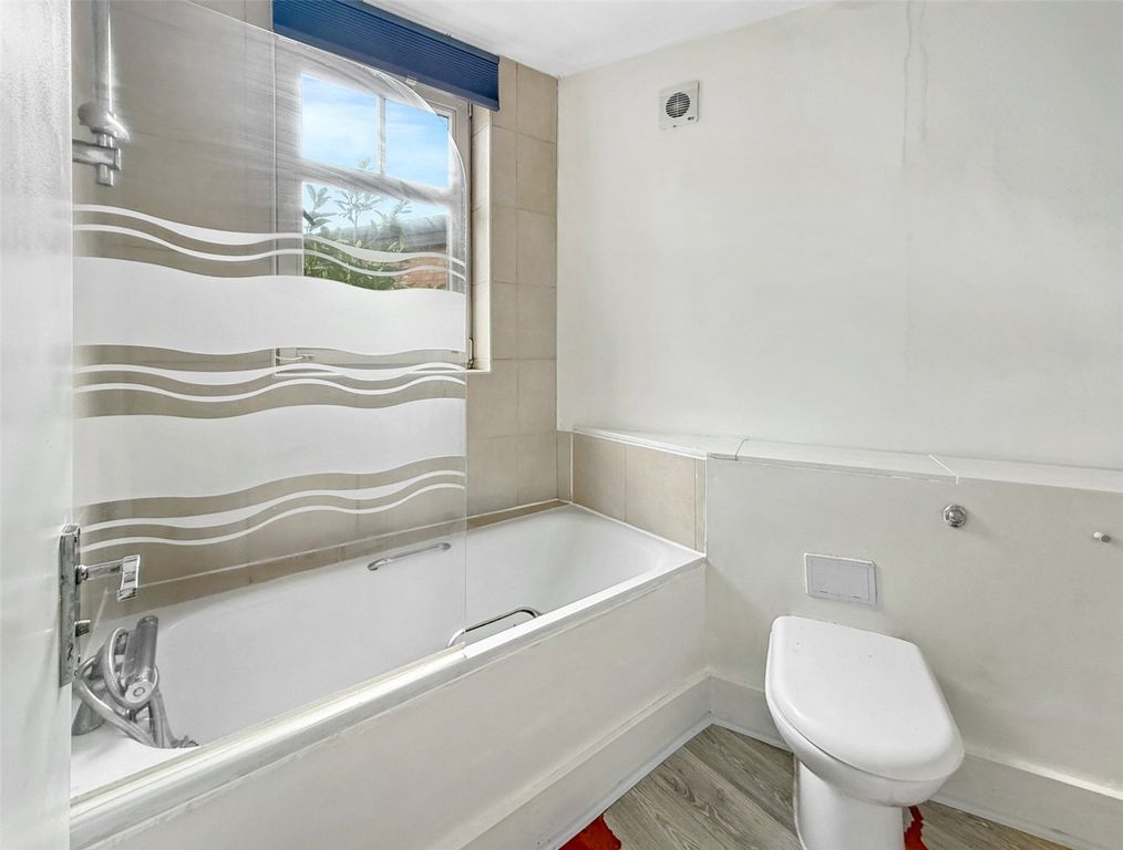 Property photo 3 of 5 Picture No. 10