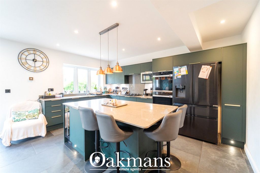 Property photo 3 of 34 Picture No. 35