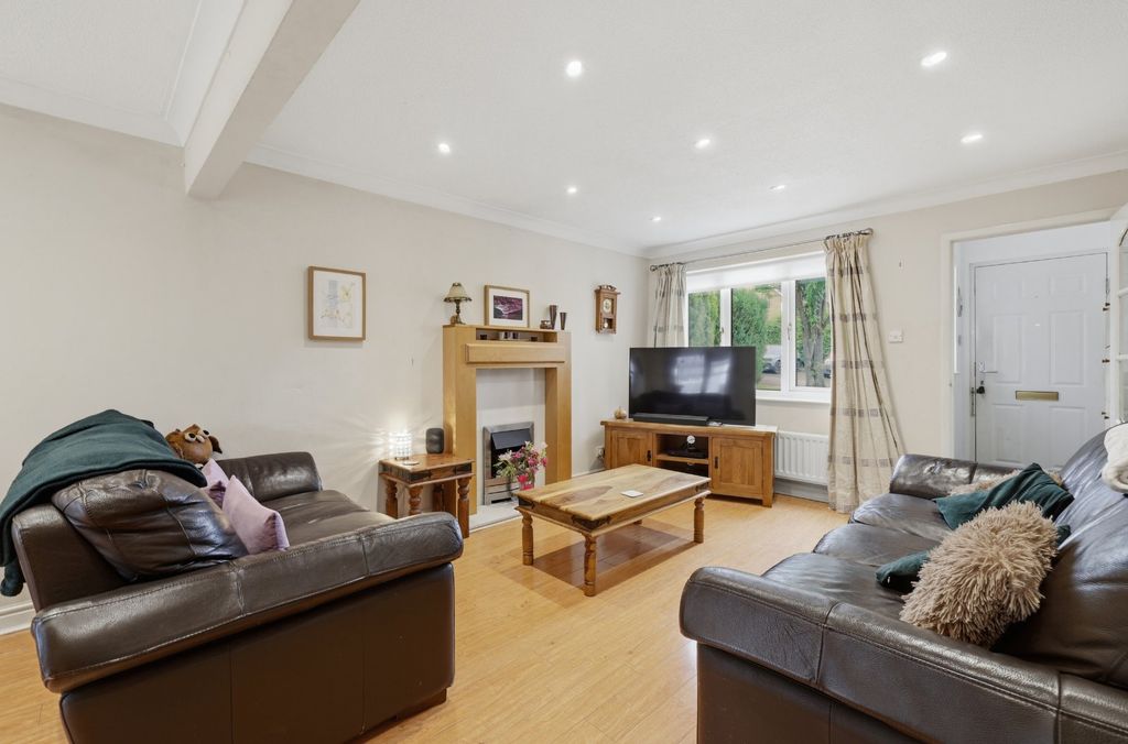 Property photo 2 of 32 Picture No. 29