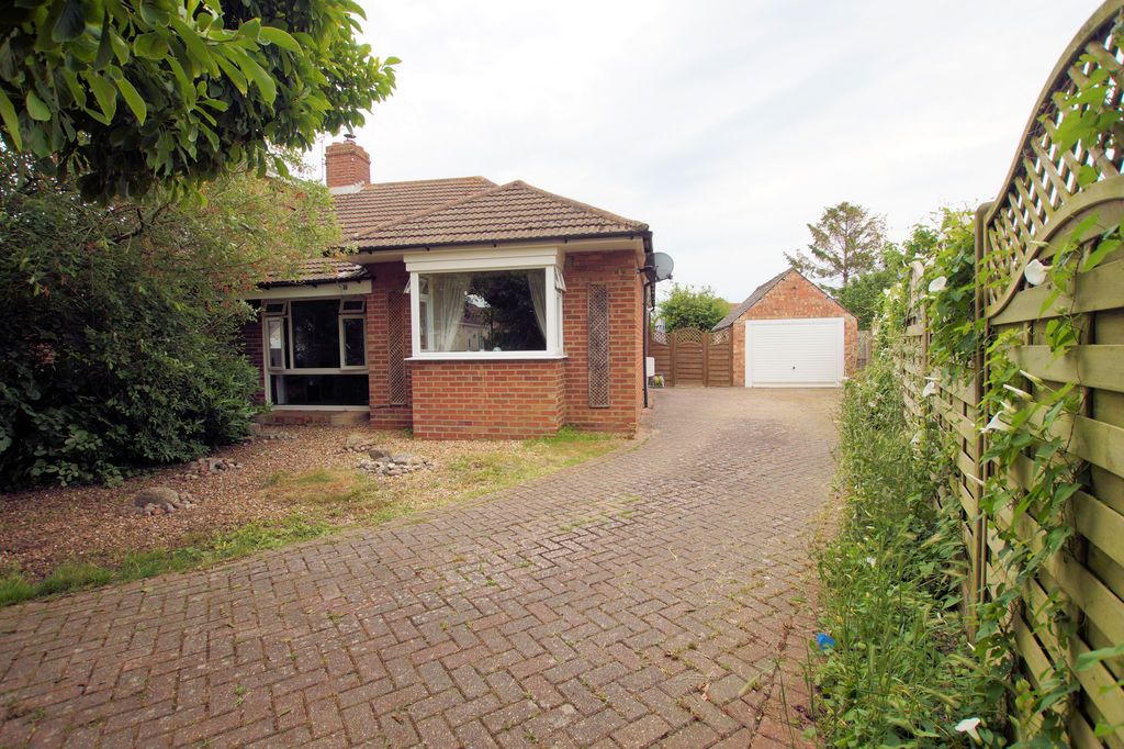 Property photo 1 of 19 Front