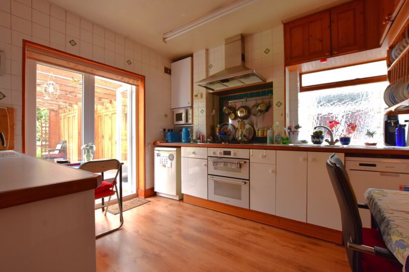 Property photo 2 of 12 Photo 11