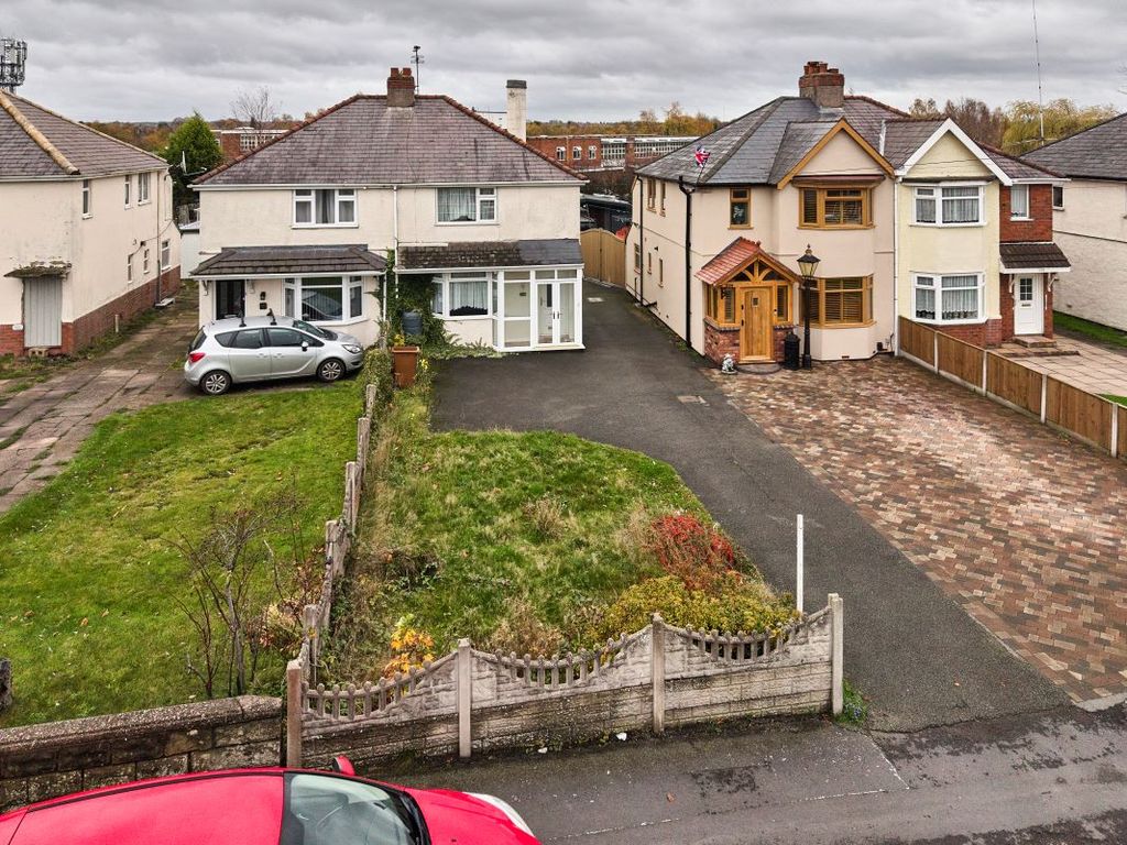 Property photo 3 of 28