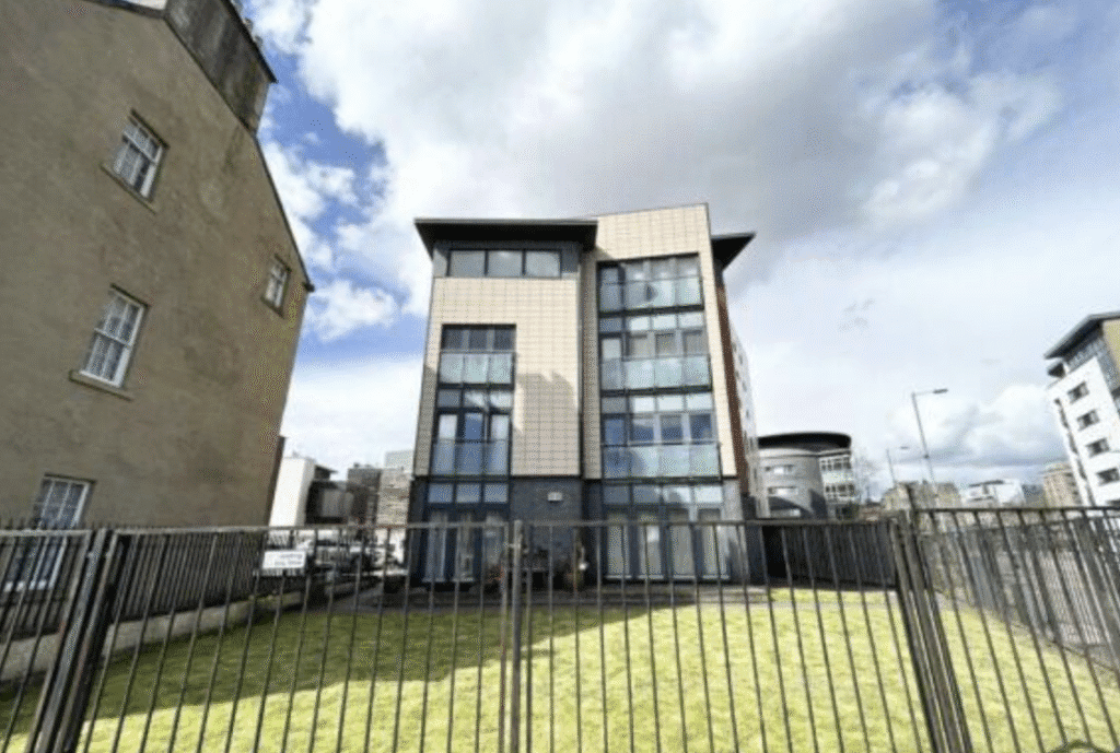 Property photo 2 of 19