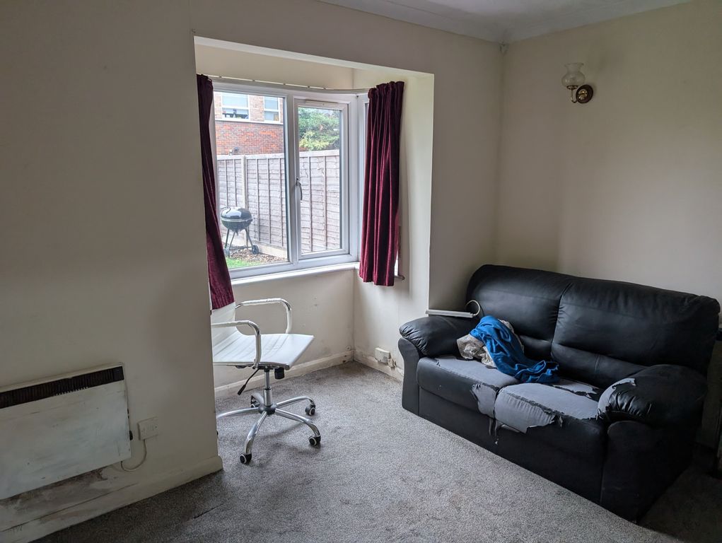 Property photo 3 of 5