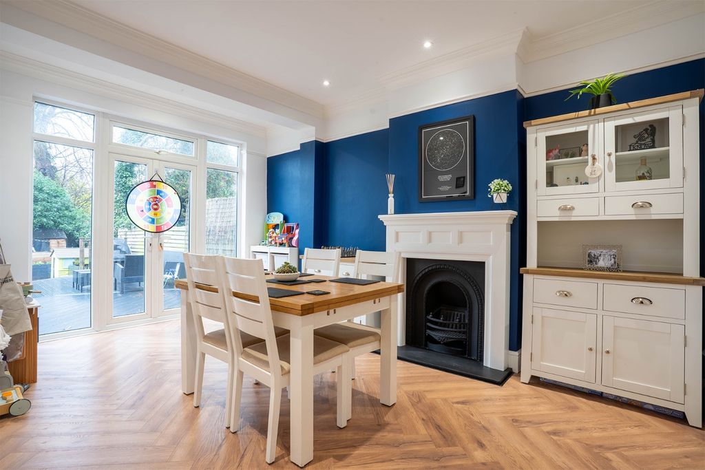 Property photo 3 of 20 4604986