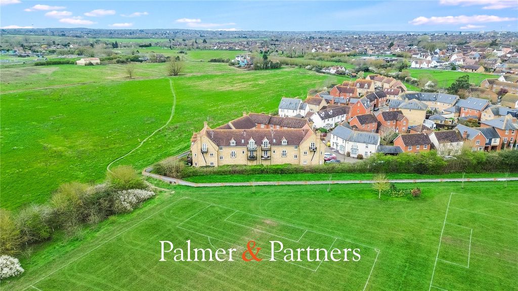 Property photo 3 of 24 Picture No. 02