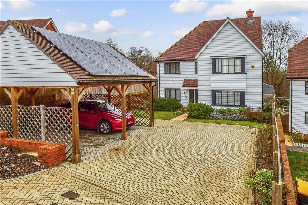 Property photo 1 of 18 External (Web)