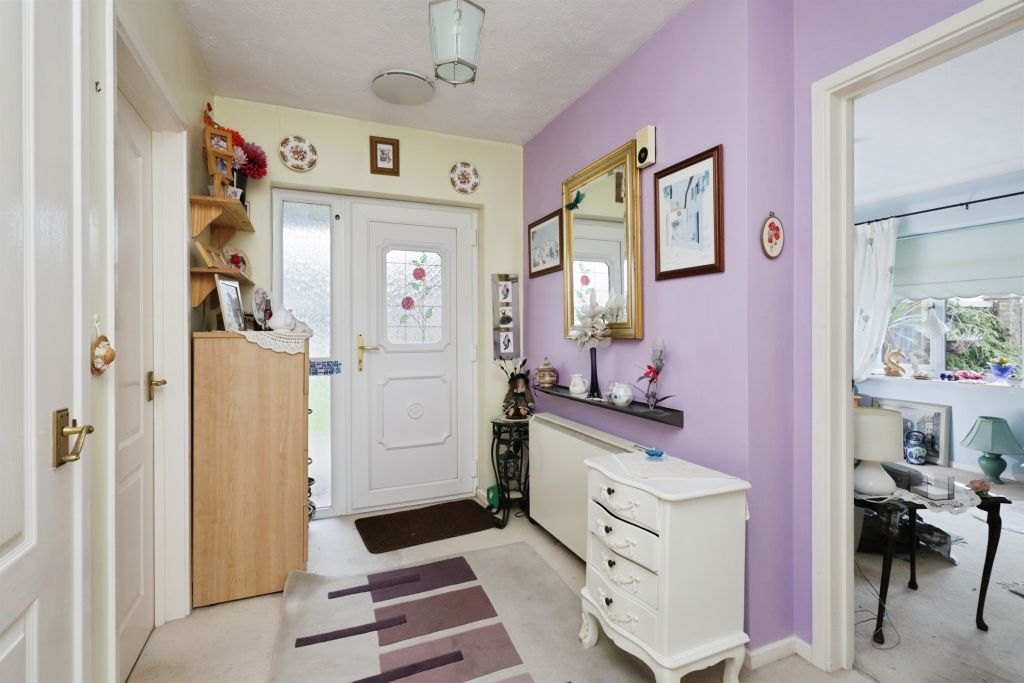 Property photo 2 of 13