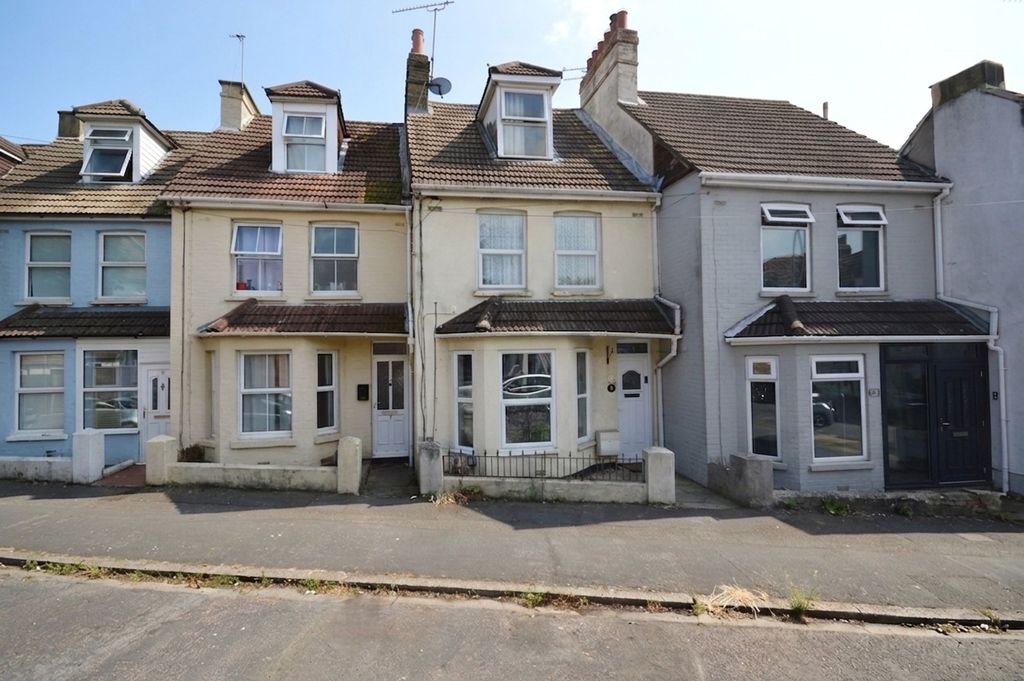 Property photo 1 of 14