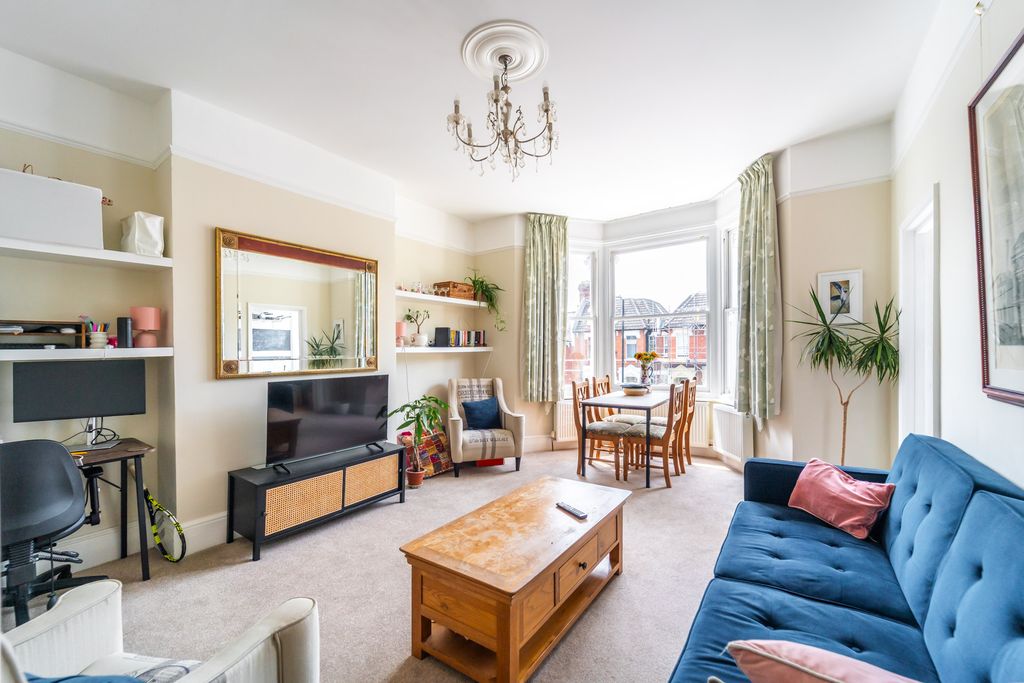 Property photo 2 of 9 Mba05053