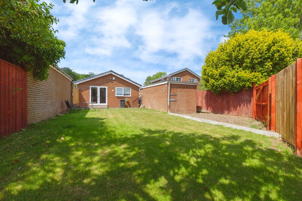 Property photo 1 of 20 Rear Garden