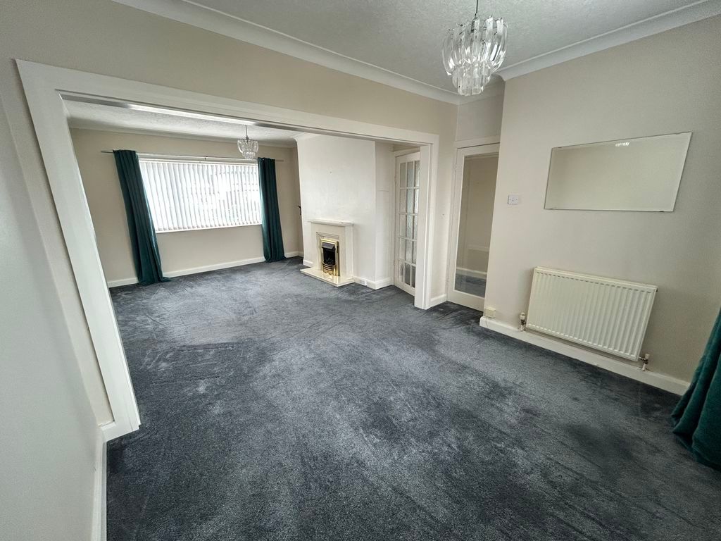 Property photo 3 of 13 Photo 8