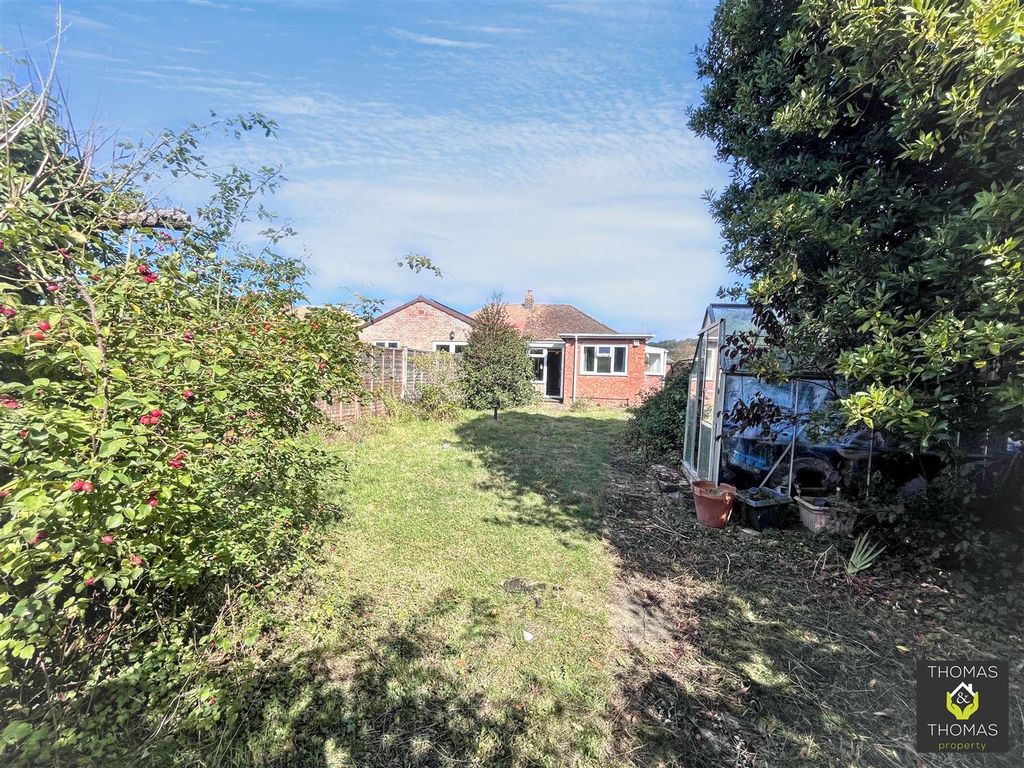 Property photo 3 of 14