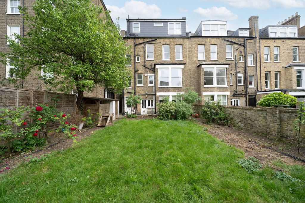 Property photo 3 of 13