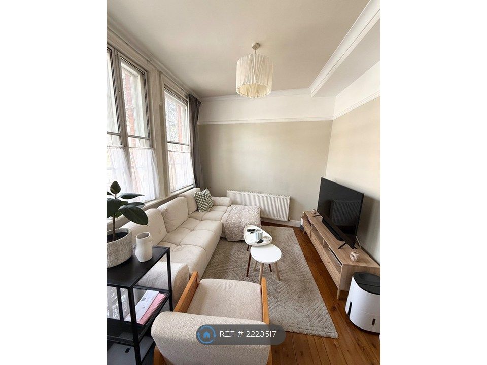 Property photo 3 of 11