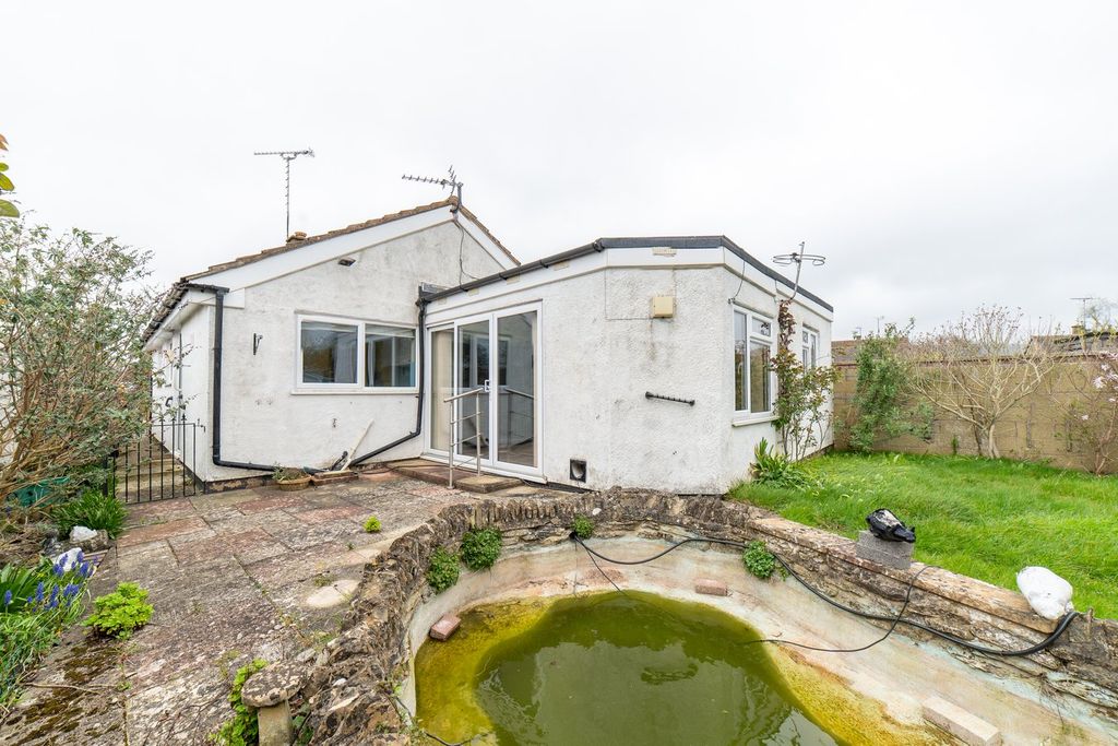 Property photo 2 of 15