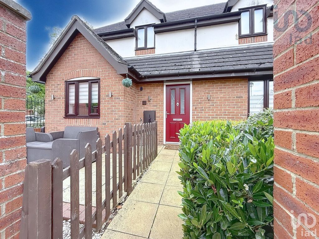 Property photo 1 of 10