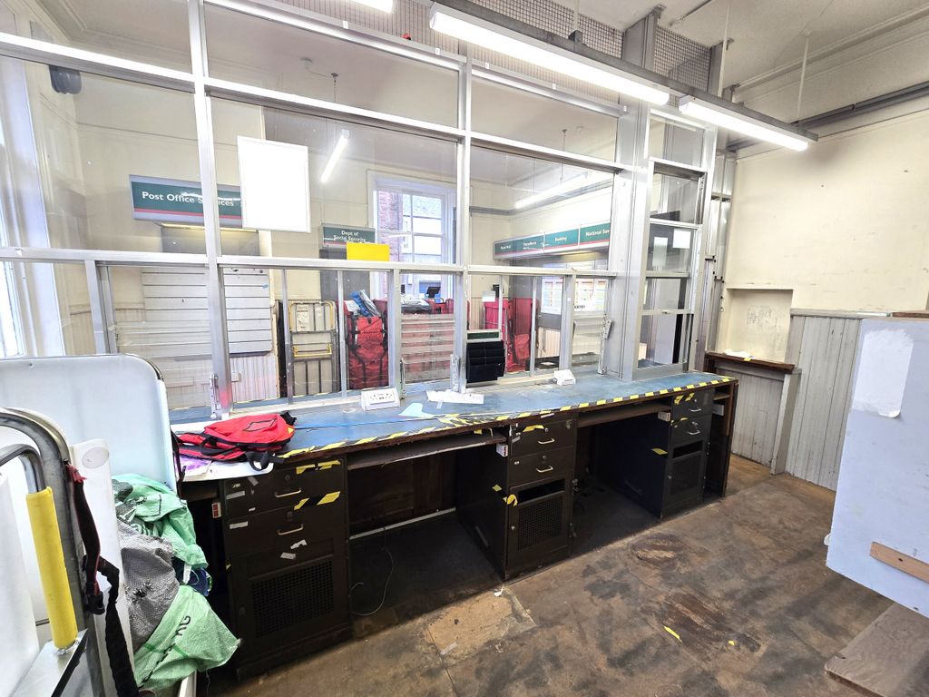 Property photo 3 of 17 2.1