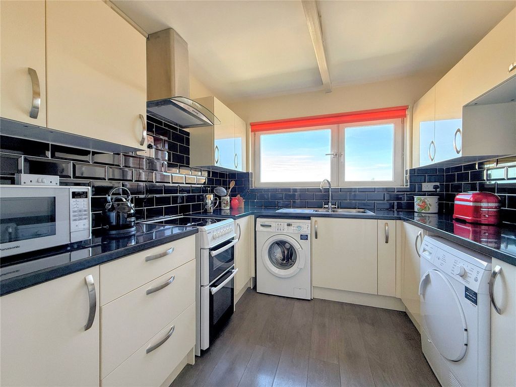Property photo 3 of 14 Picture No. 09