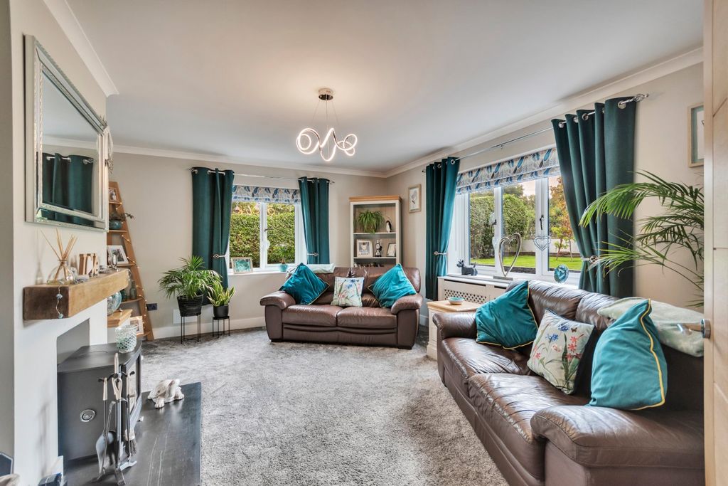 Property photo 2 of 22 Picture No. 03