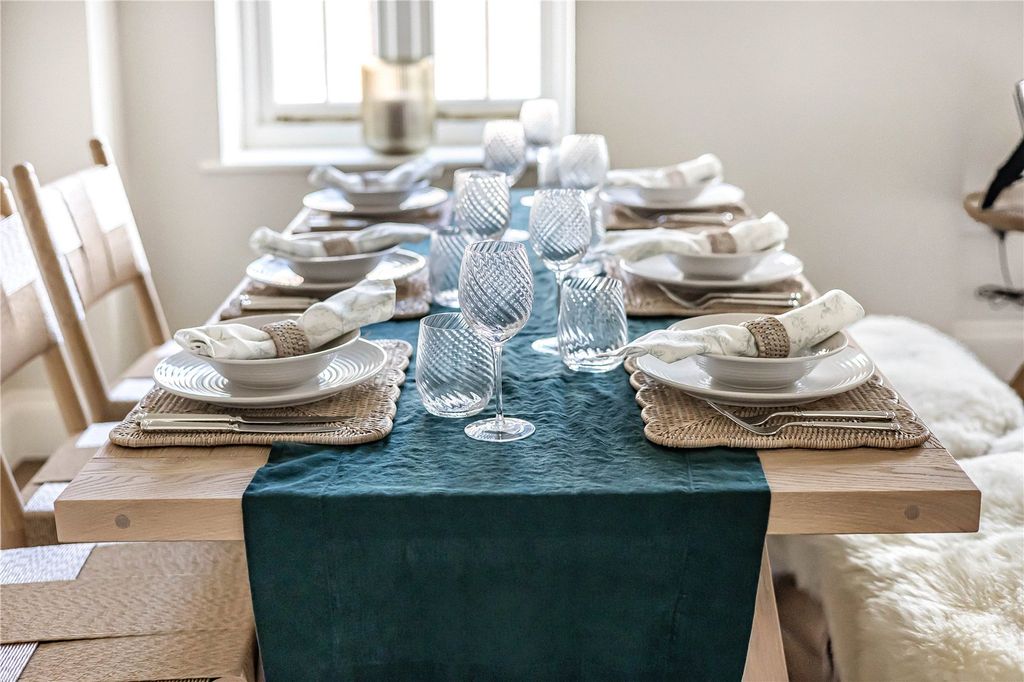 Property photo 3 of 15 Picture No. 16