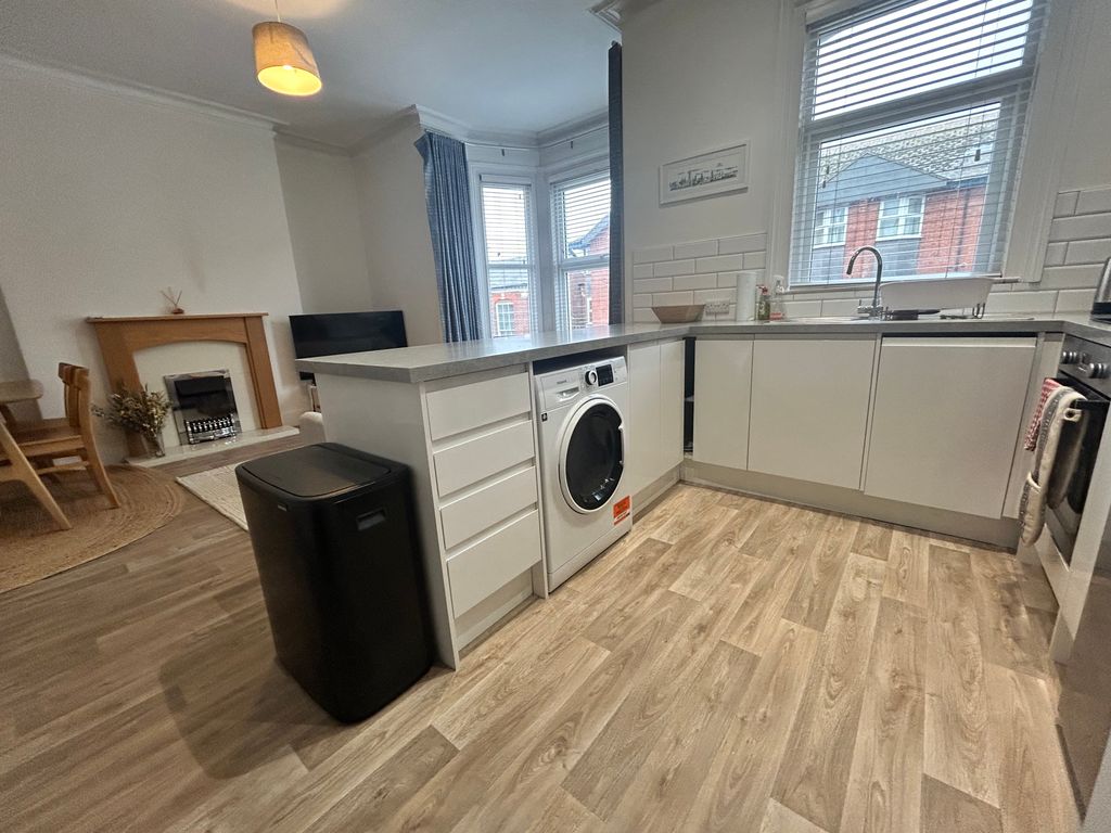 Property photo 2 of 11 Img_0682