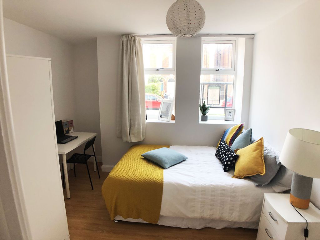 Property photo 2 of 10 566