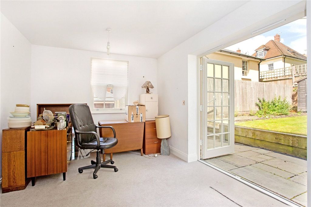 Property photo 2 of 11 Picture No. 08