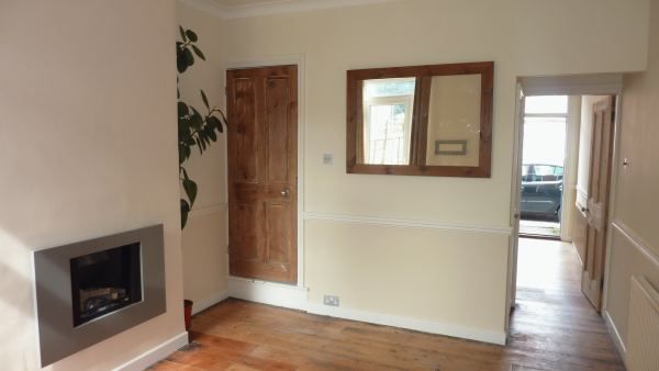 Property photo 2 of 4 Photograph 3