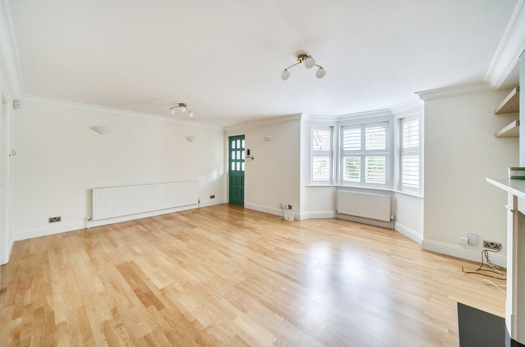 Property photo 3 of 13 1452976-12-69Ef85...