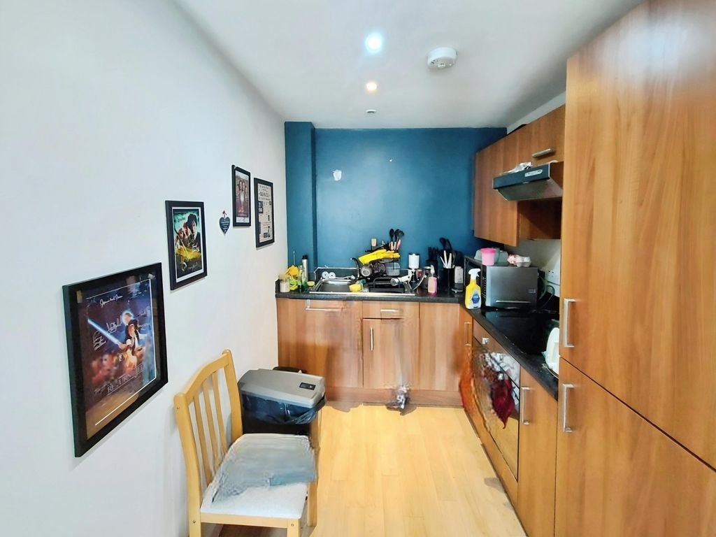 Property photo 3 of 8 Picture No. 12