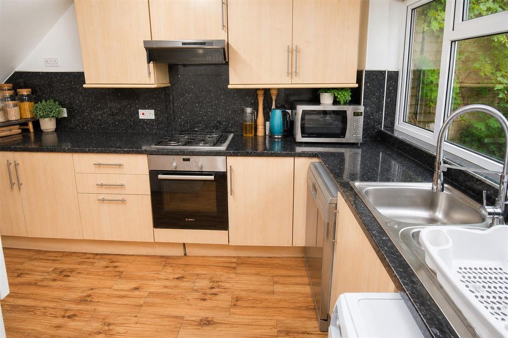 Property photo 2 of 8 8957Ddba-498A-4Ad1-A201-A666B885dc52.Png