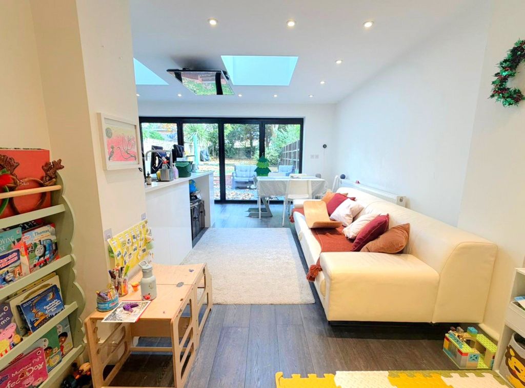 Property photo 2 of 10 Reception Room