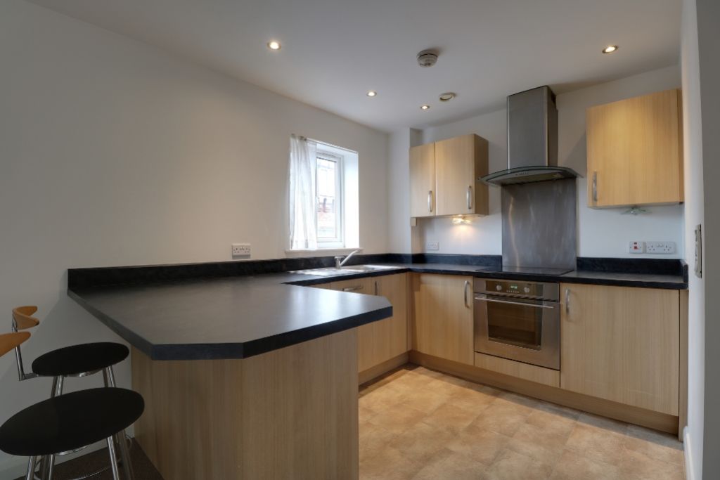 Property photo 1 of 7 Kitchen