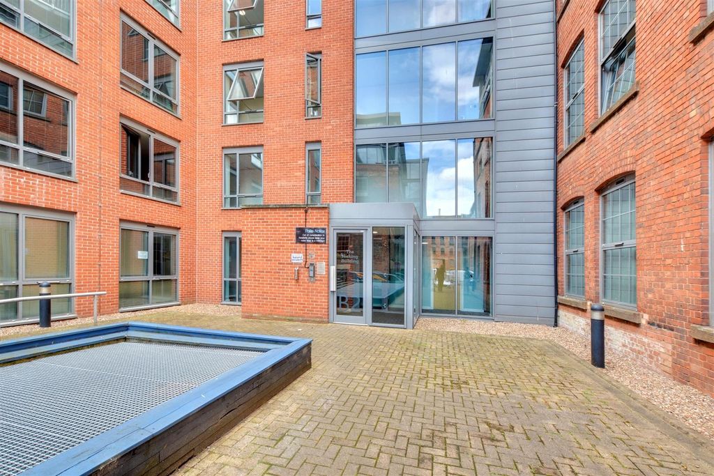 Property photo 1 of 10 Front.Jpeg