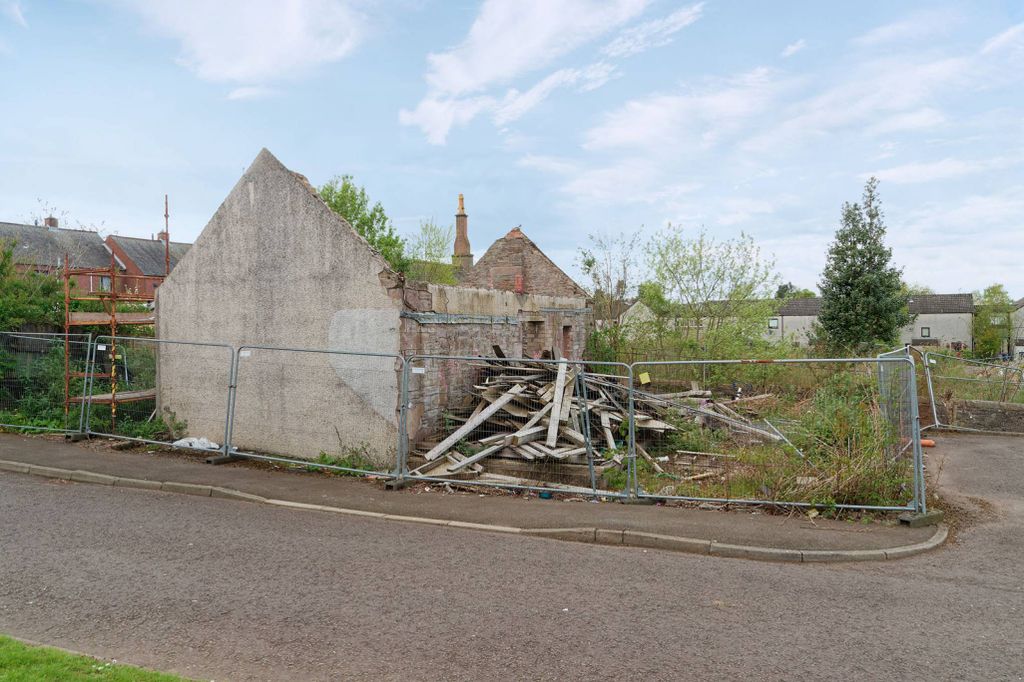 Property photo 2 of 7
